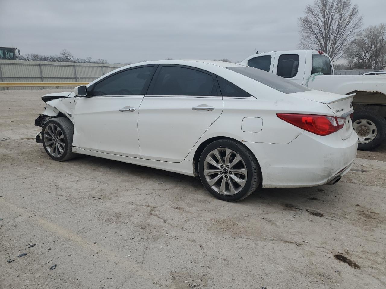 2013 HYUNDAI SONATA SE - Фото 2