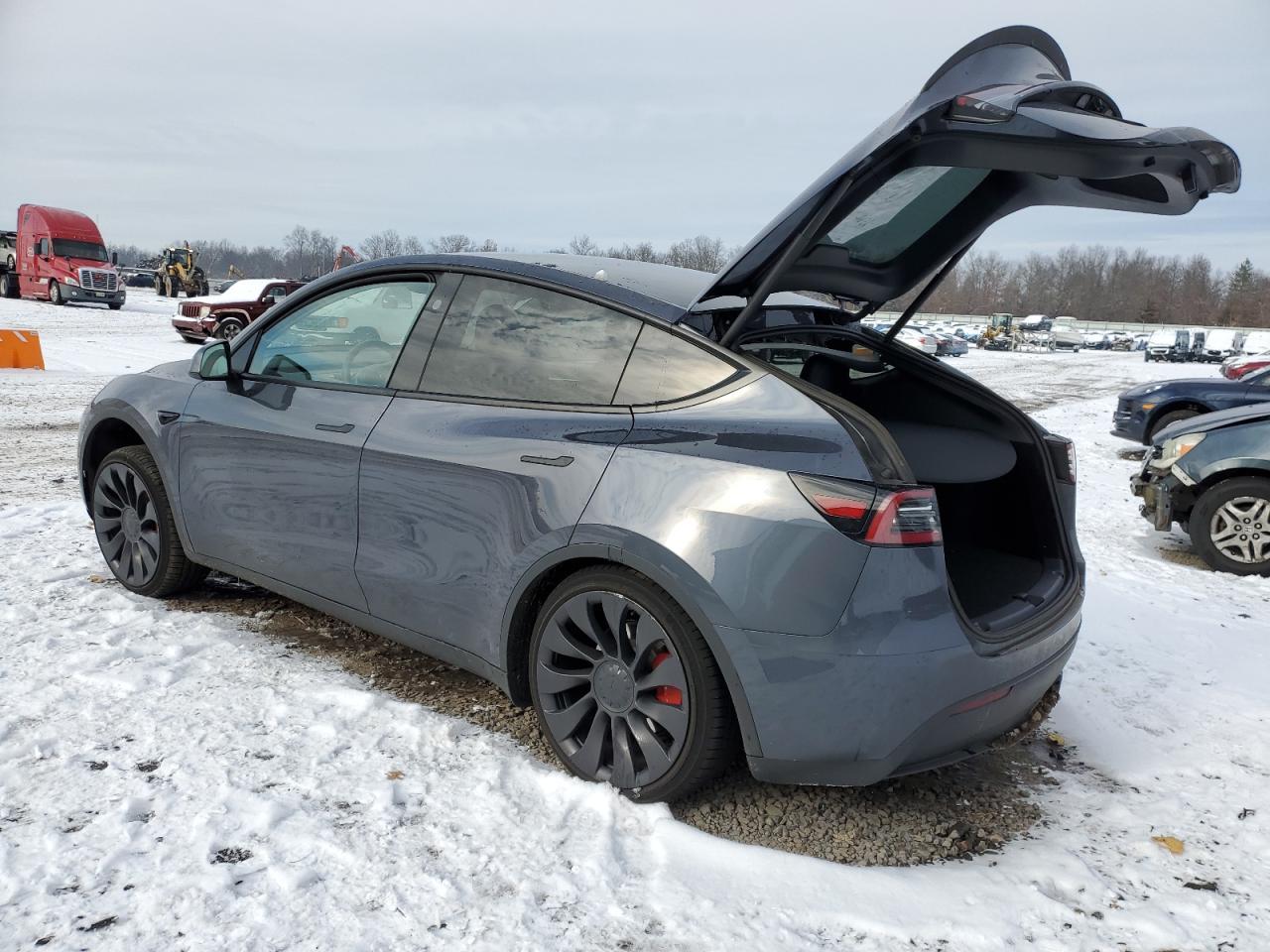 2023 TESLA MODEL Y - Фото 2