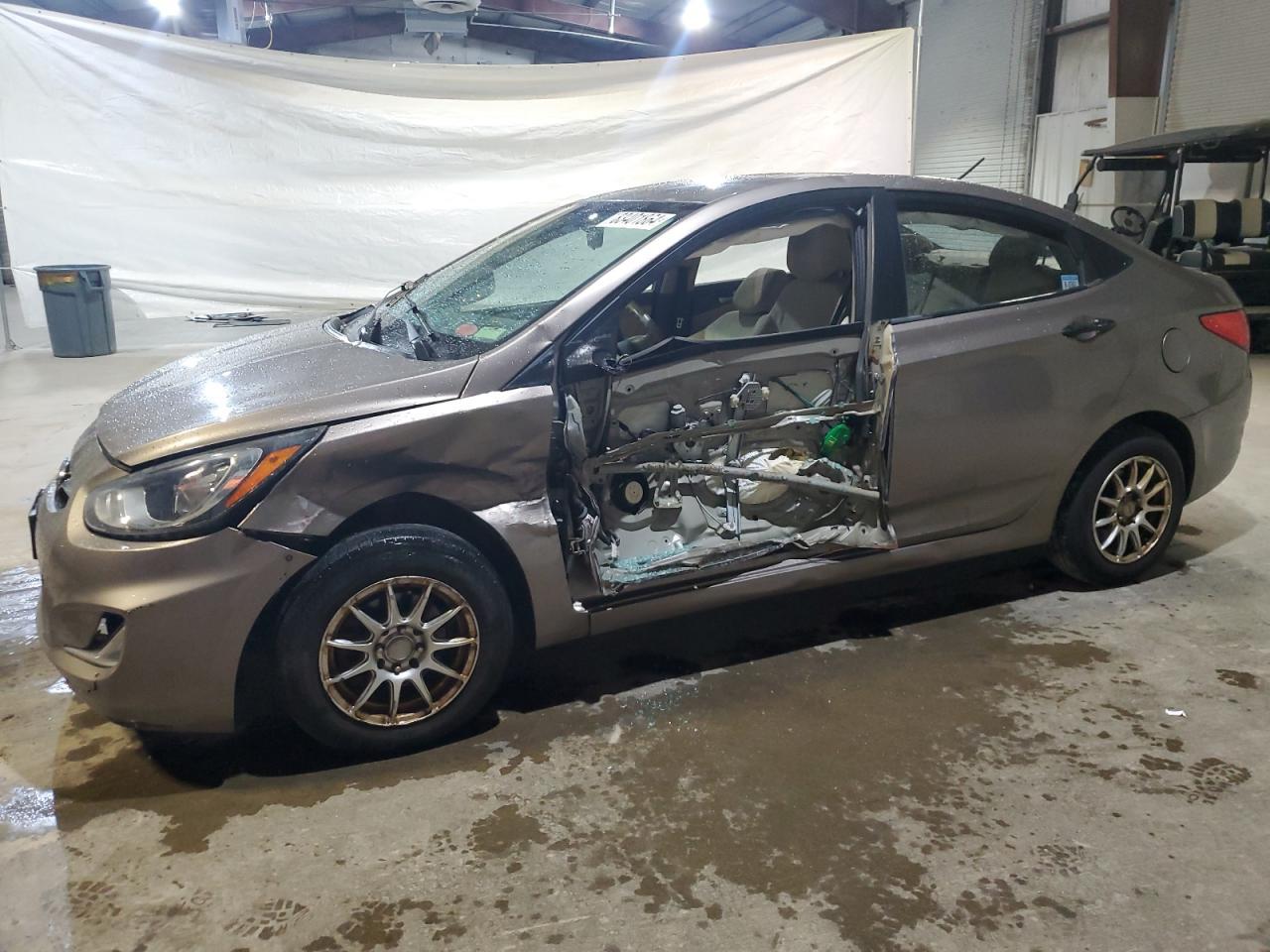 2012 HYUNDAI ACCENT GLS