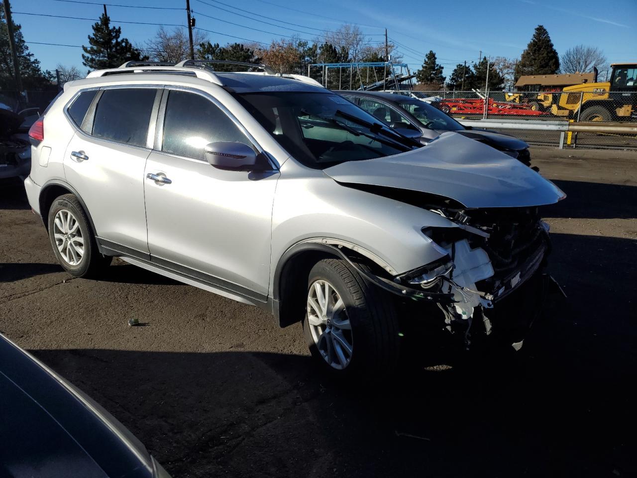 2017 NISSAN ROGUE S - Фото 4