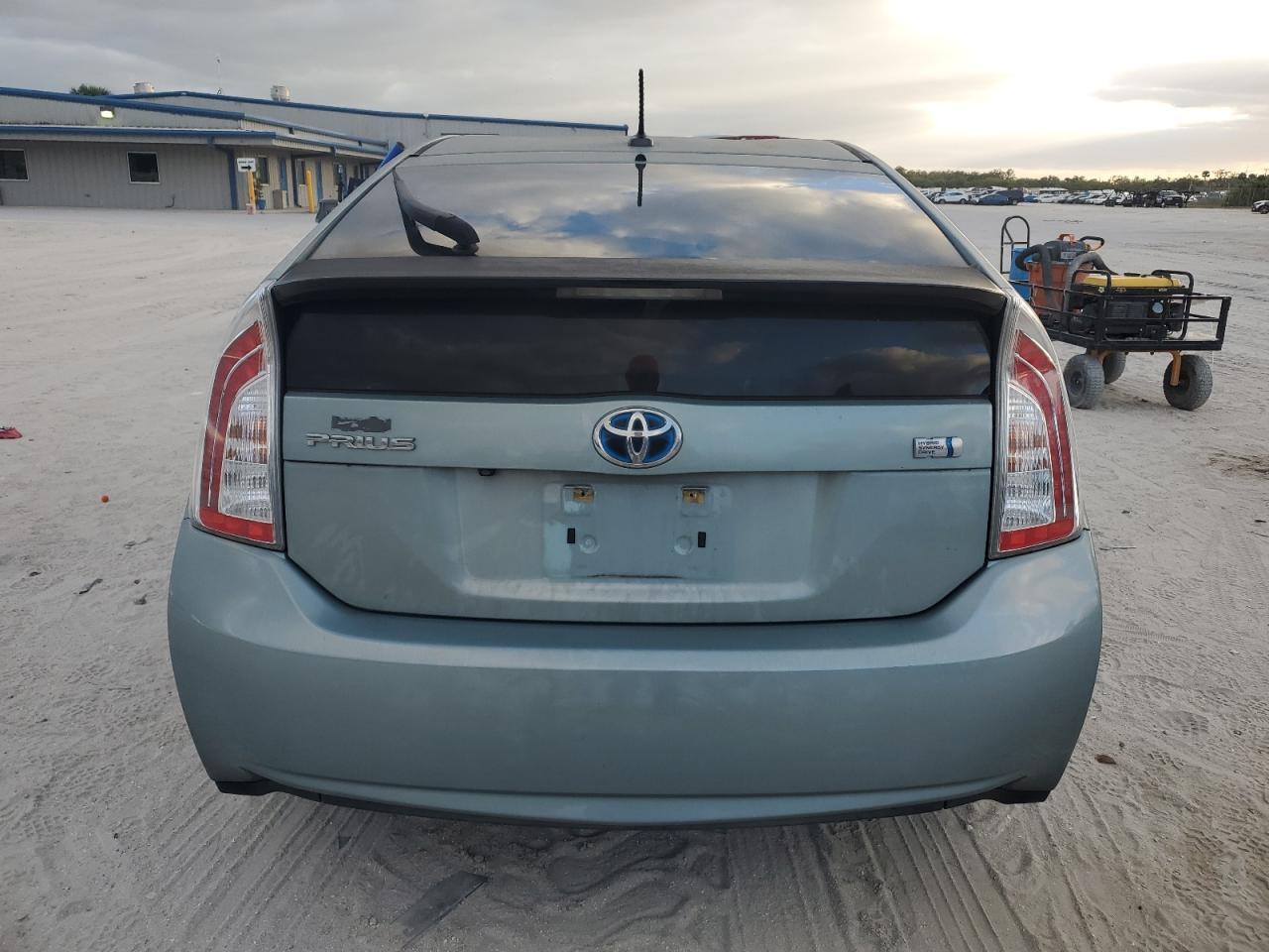 2015 TOYOTA PRIUS - Фото 6