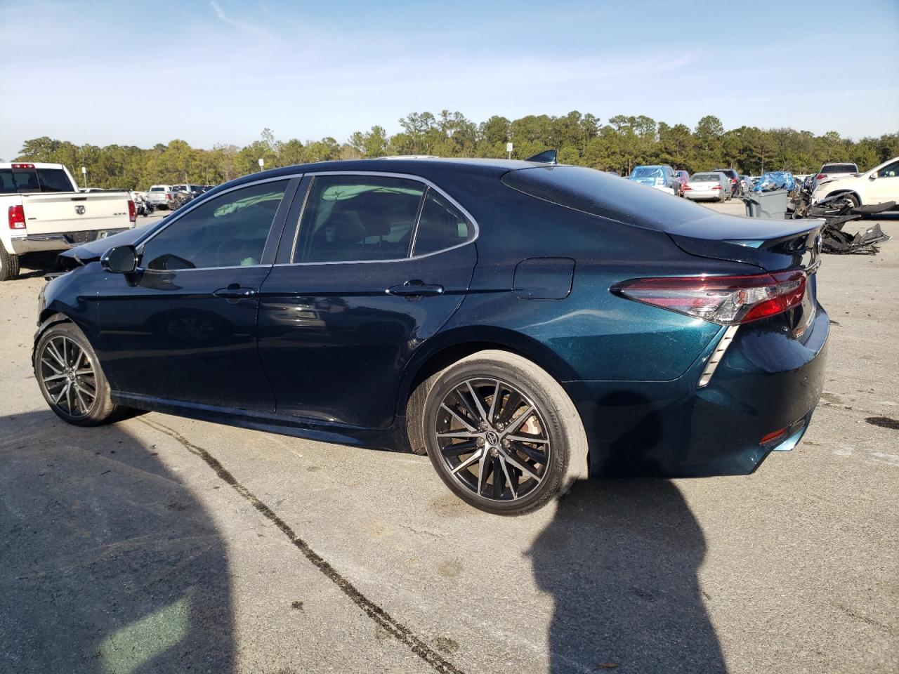 2021 TOYOTA CAMRY SE - Image 2