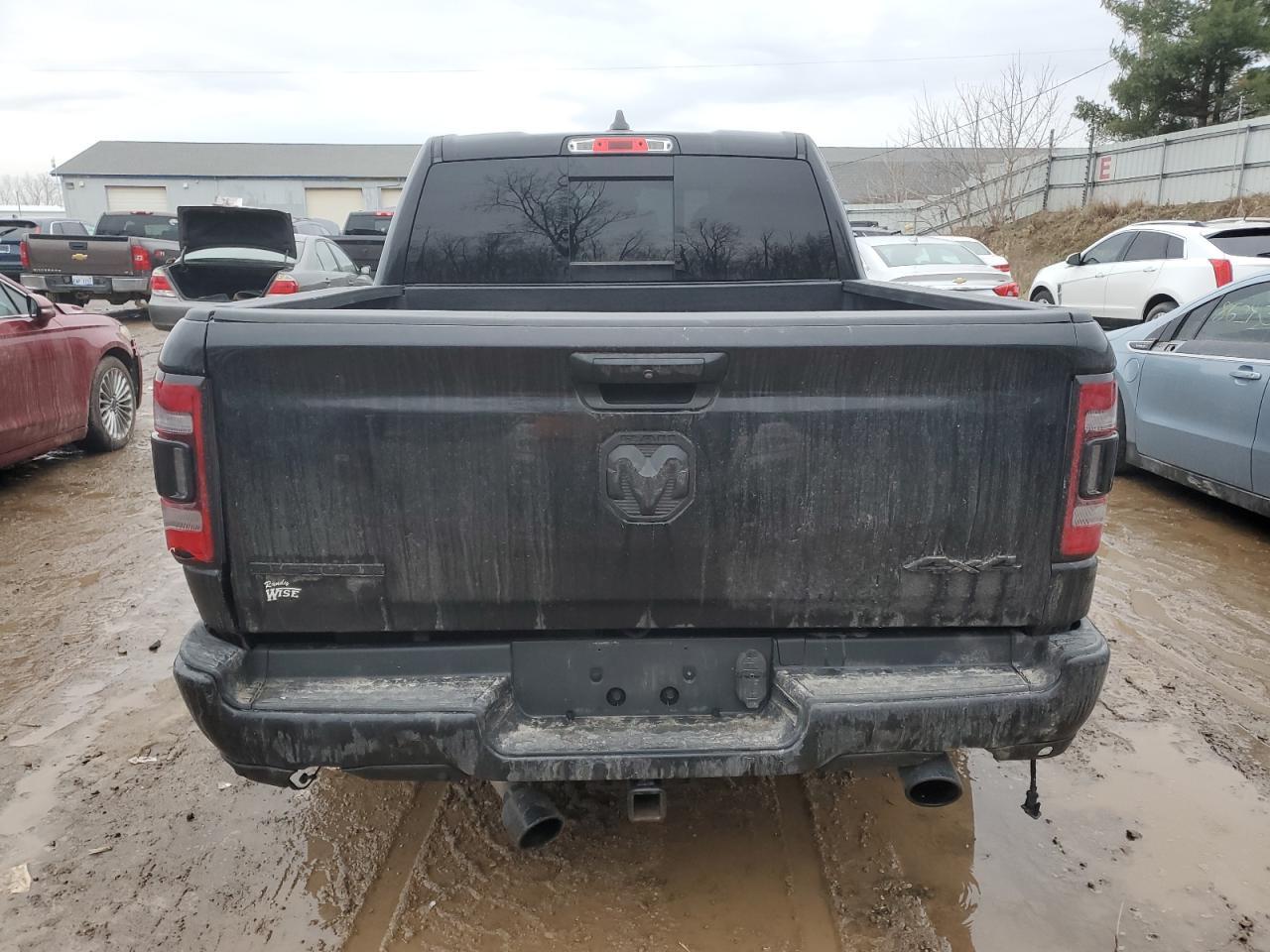 2019 RAM 1500 BIG H - Фото 6