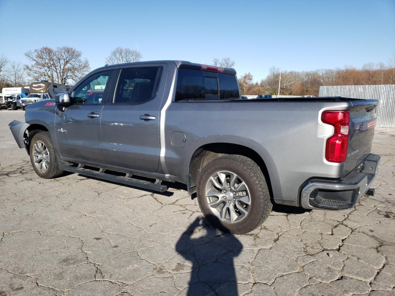 2021 CHEVROLET SILVERADO - Фото 2