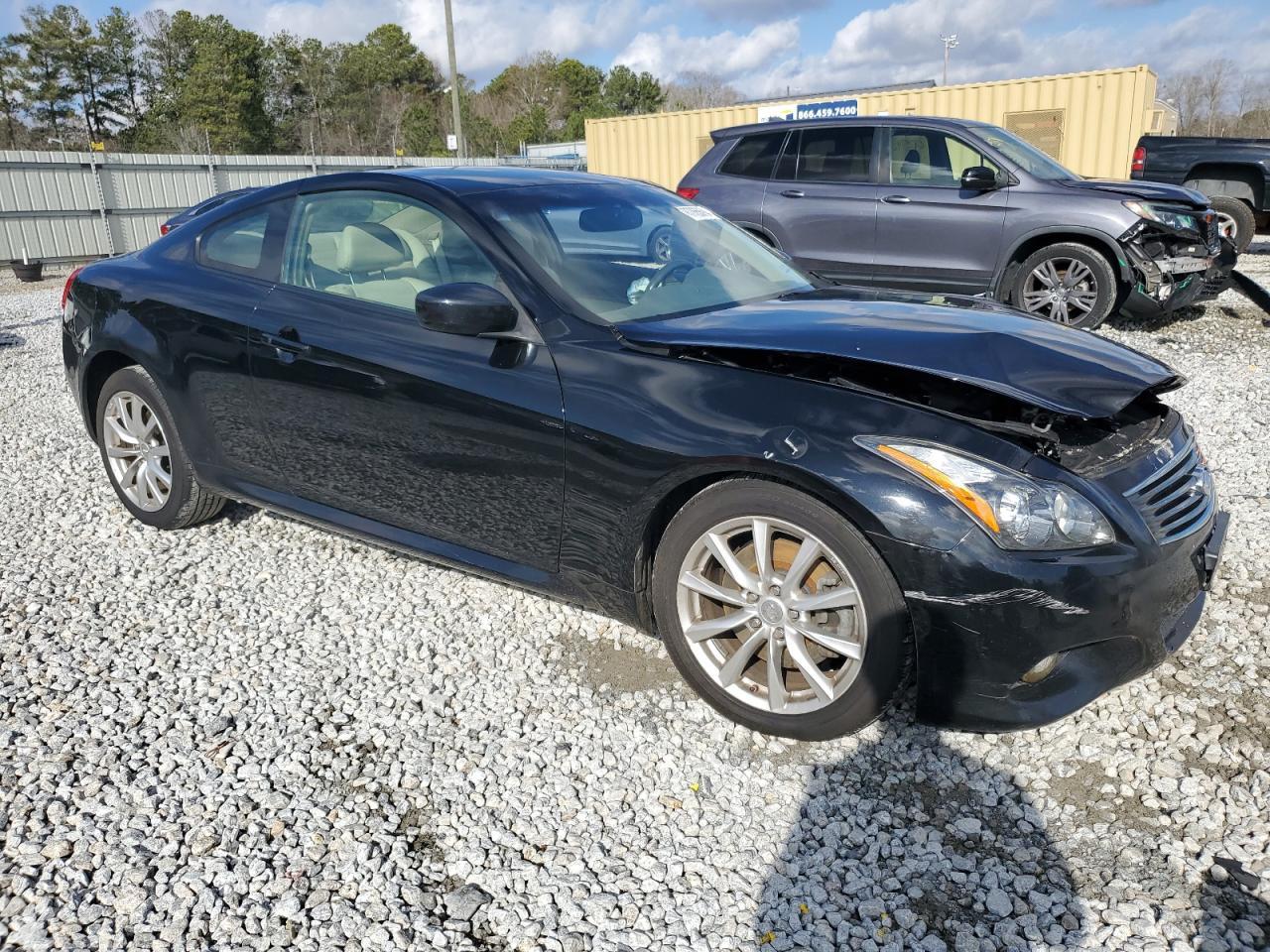 2012 INFINITI G37 - Image 4