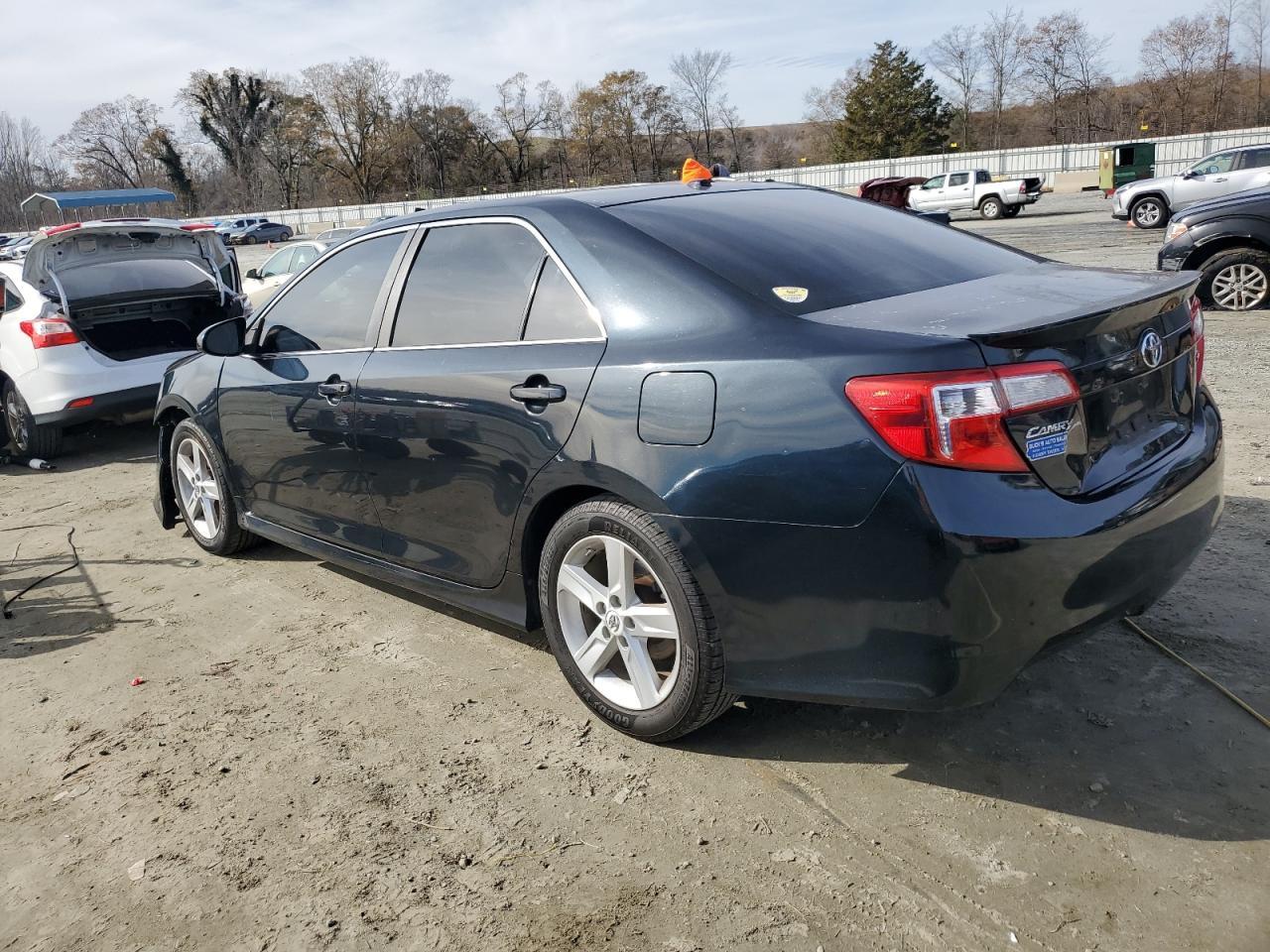 2012 TOYOTA CAMRY BASE - Фото 2