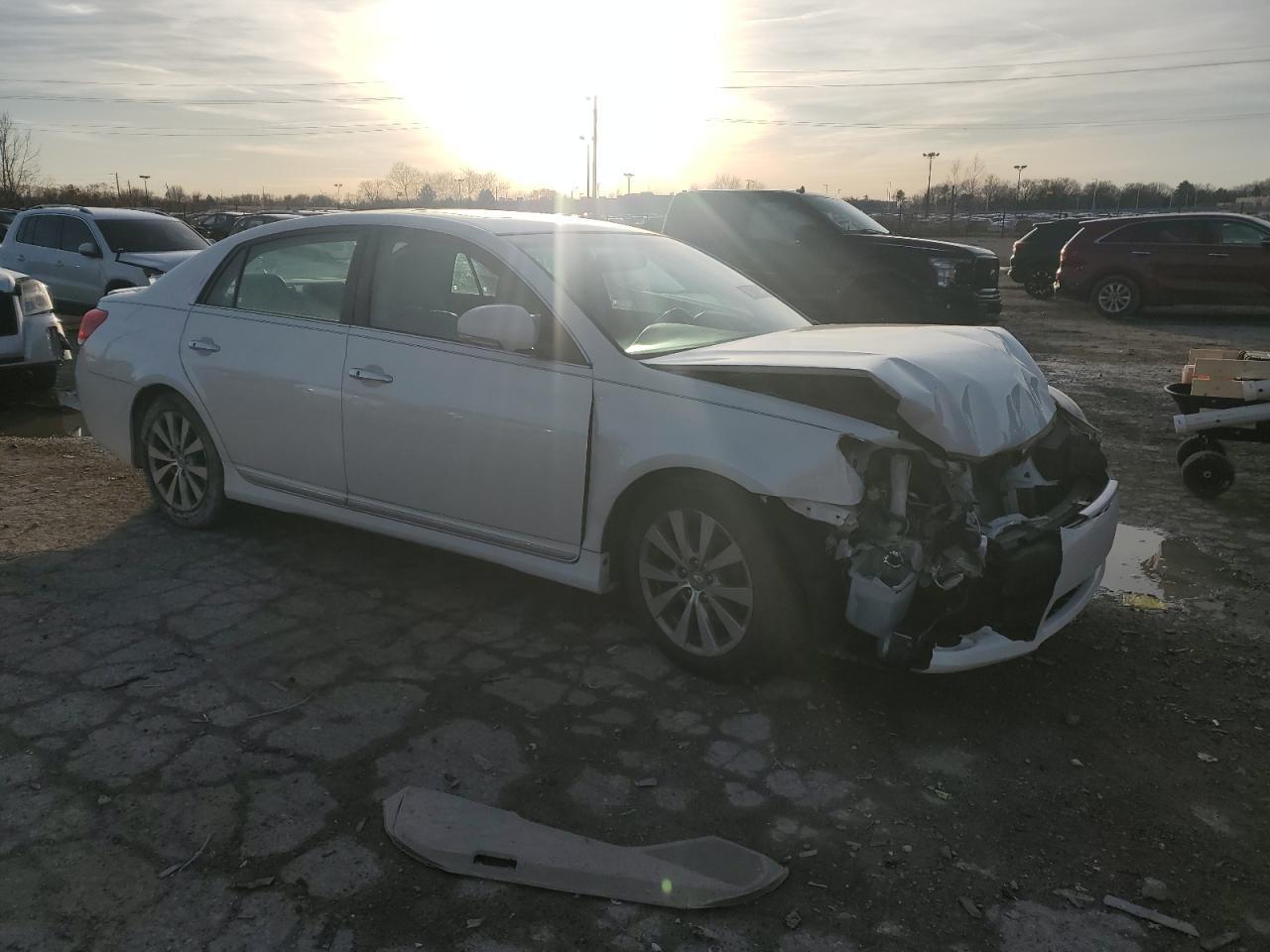 2011 TOYOTA AVALON BAS - Фото 4