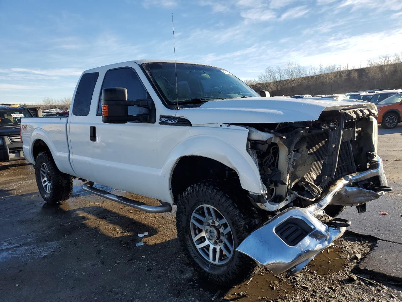 2012 FORD F250 SUPER - Фото 4