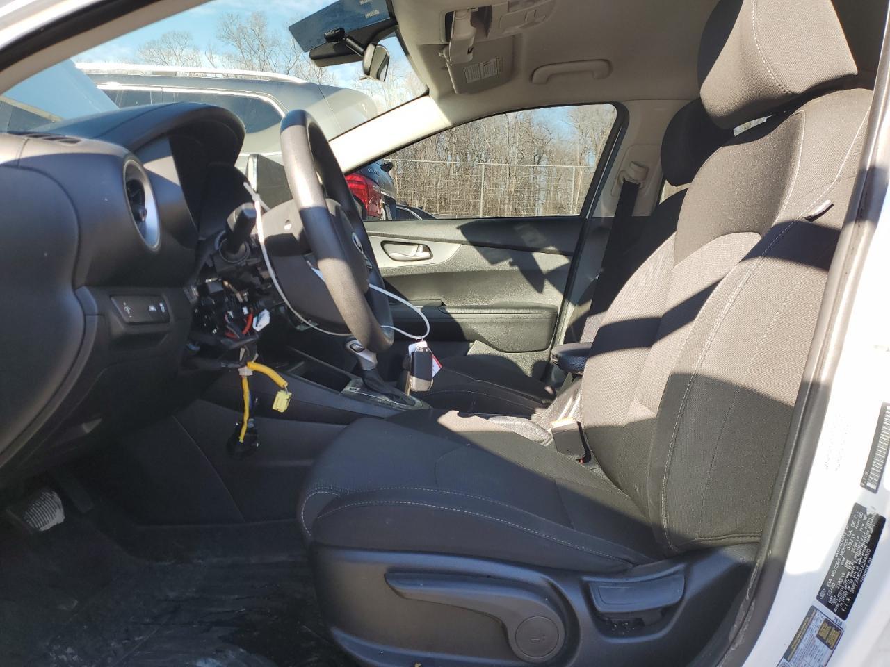 2020 KIA FORTE FE - Фото 7
