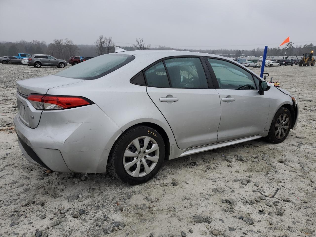 2021 TOYOTA COROLLA LE - Image 3