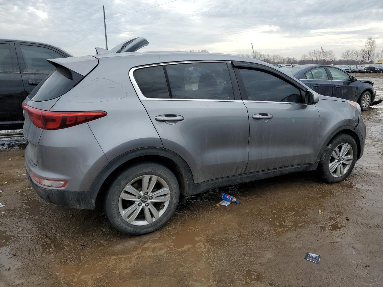 2017 KIA SPORTAGE L - Фото 3