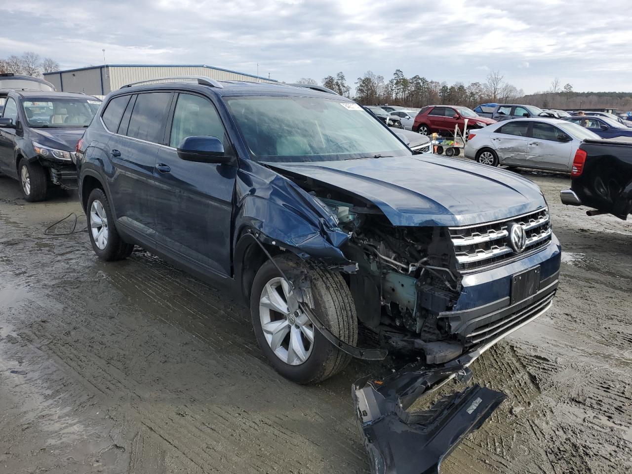 2018 VOLKSWAGEN ATLAS SE - Image 4