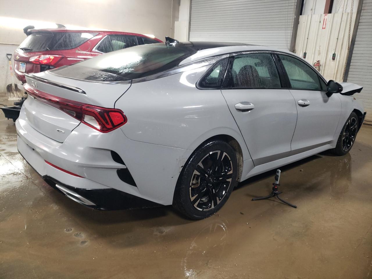 2023 KIA K5 GT LINE - Фото 3