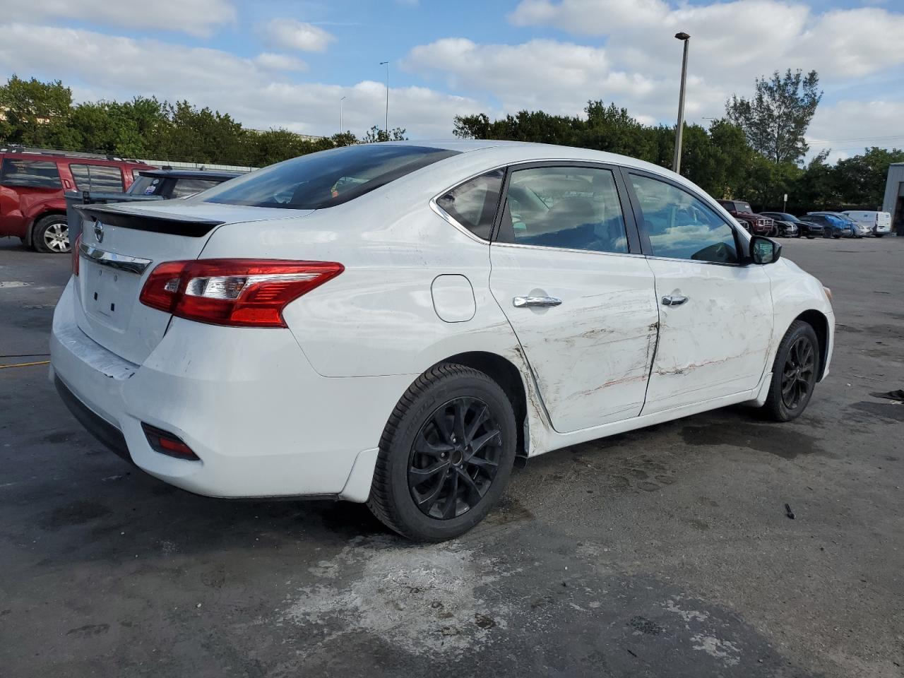 2018 NISSAN SENTRA S - Фото 3