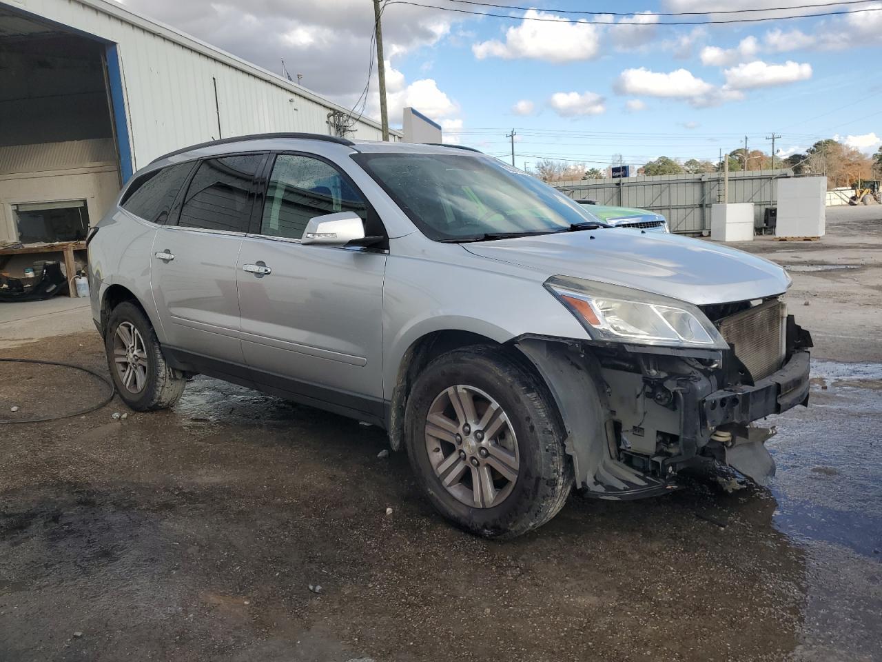2015 CHEVROLET TRAVERSE L - Image 4