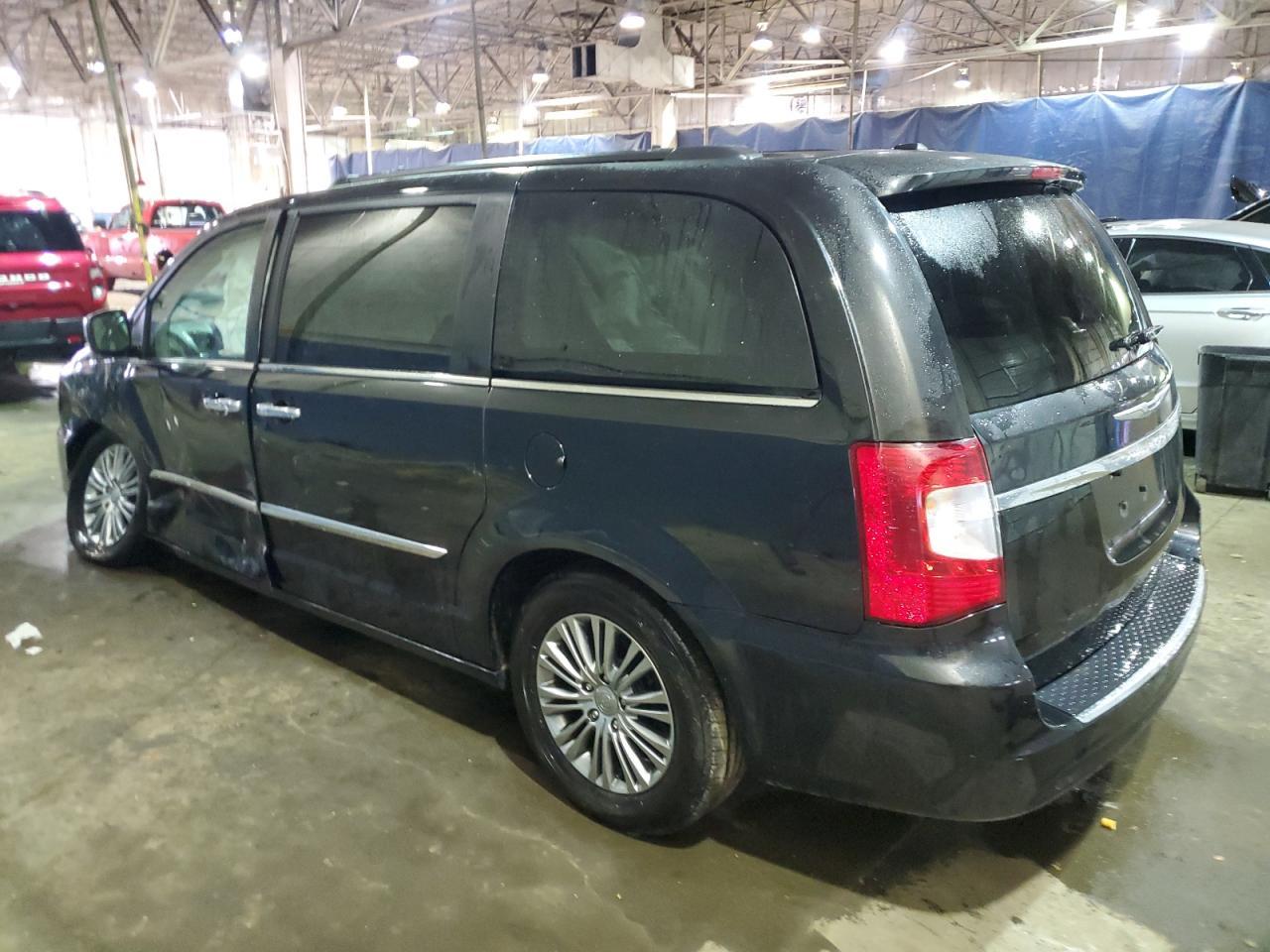 2014 CHRYSLER TOWN & COU - Фото 2