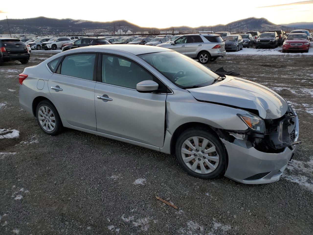 2017 NISSAN SENTRA S - Фото 4