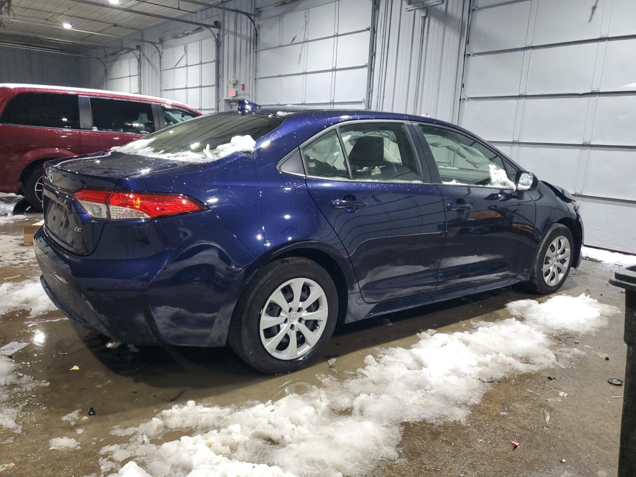 2021 TOYOTA COROLLA LE - Image 3
