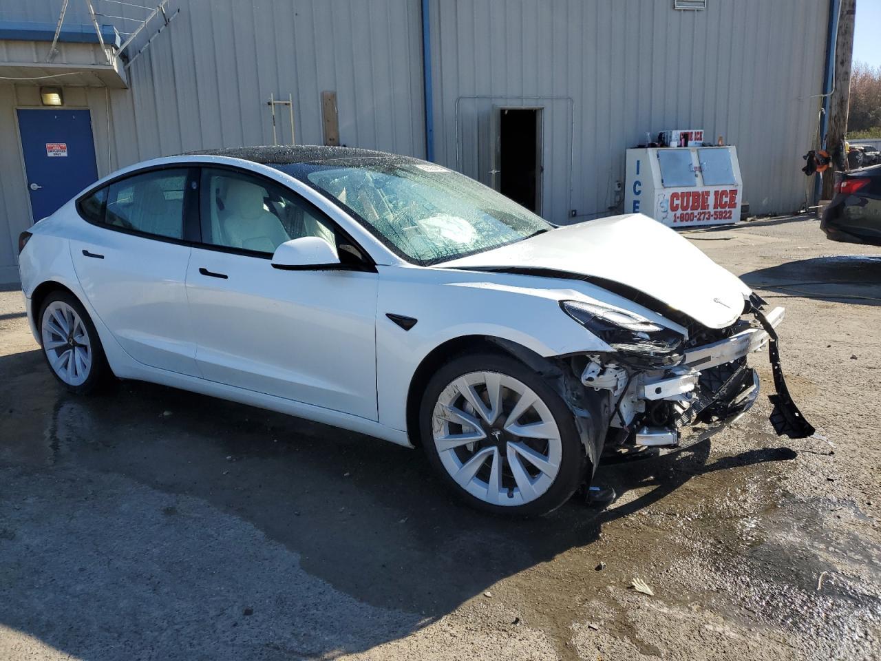 2023 TESLA MODEL 3 - Фото 4