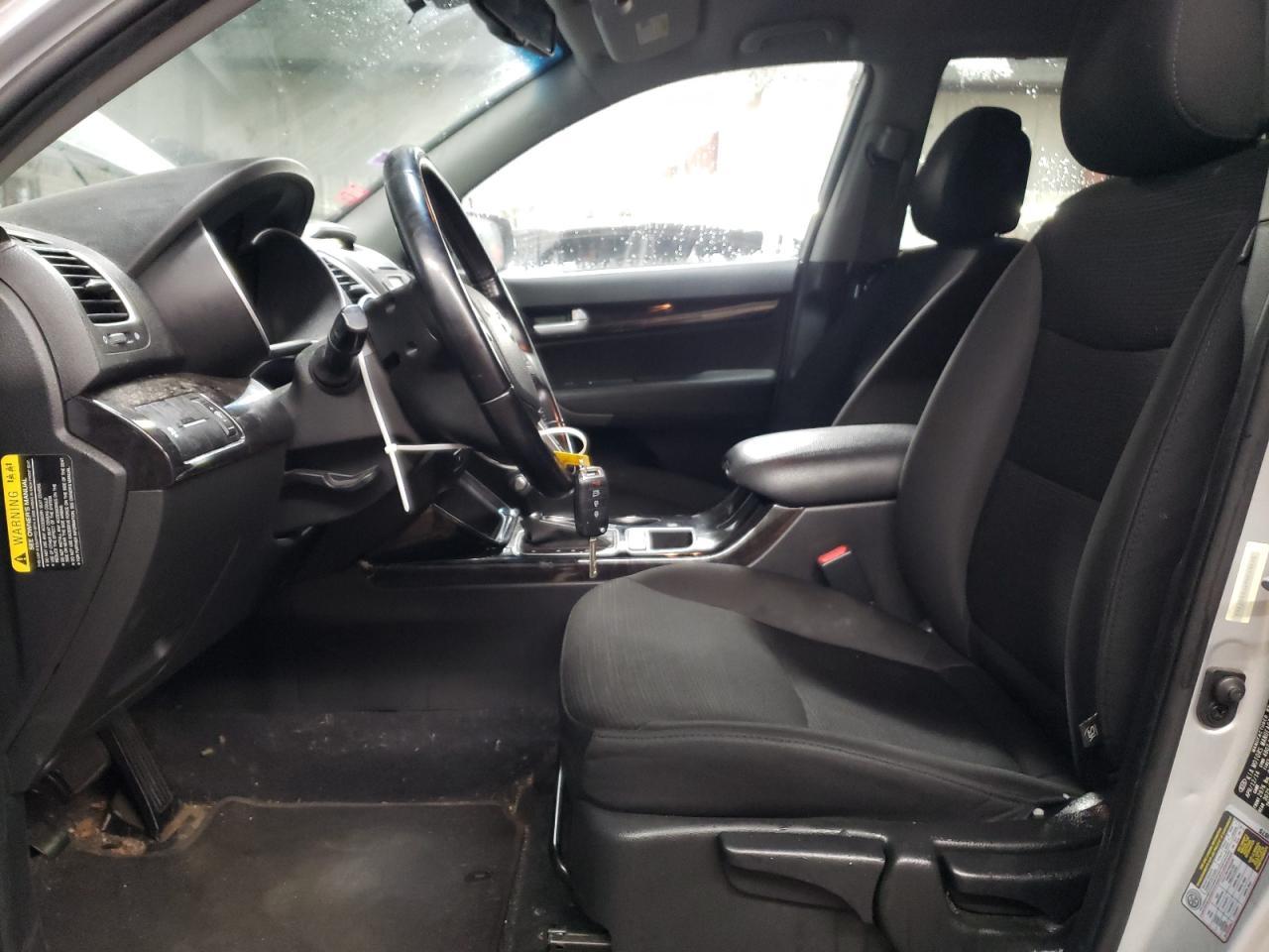 2015 KIA SORENTO LX - Image 7
