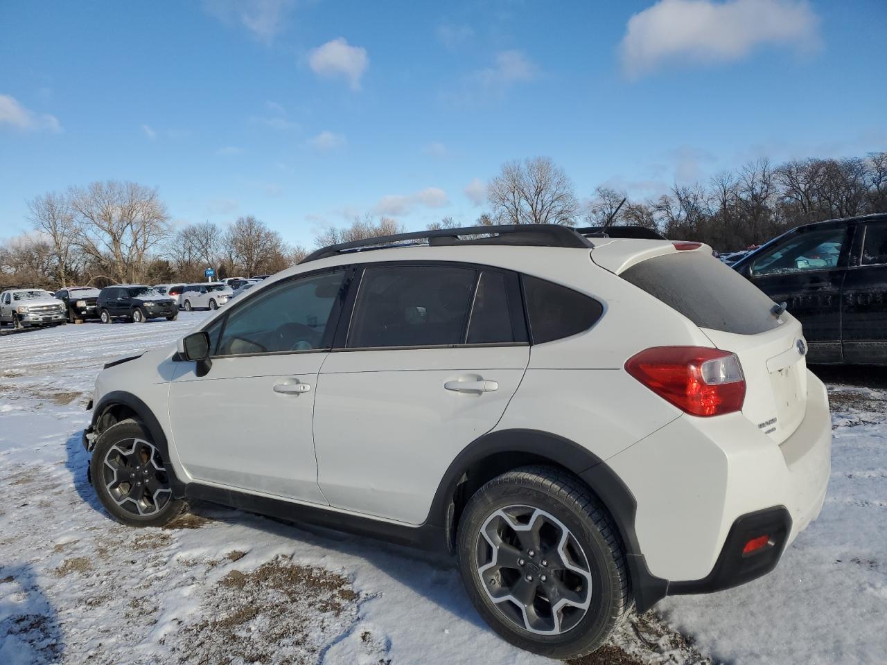 2015 SUBARU XV CROSSTR - Image 2