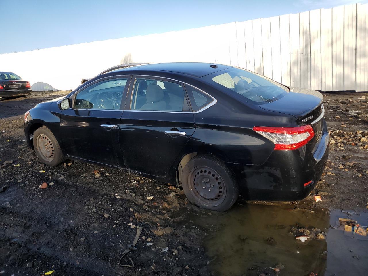 2013 NISSAN SENTRA S - Фото 2