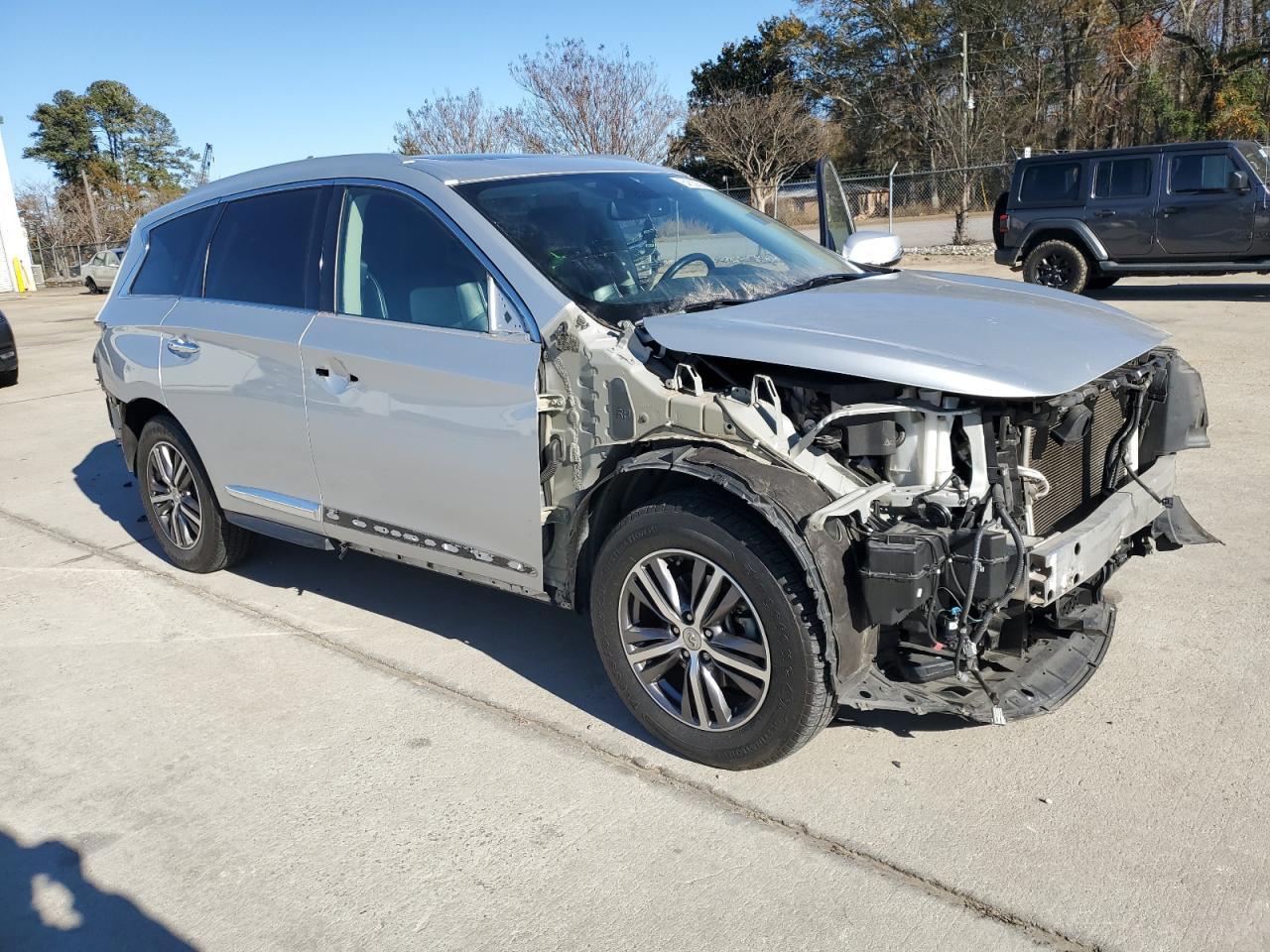 2017 INFINITI QX60 - Image 4