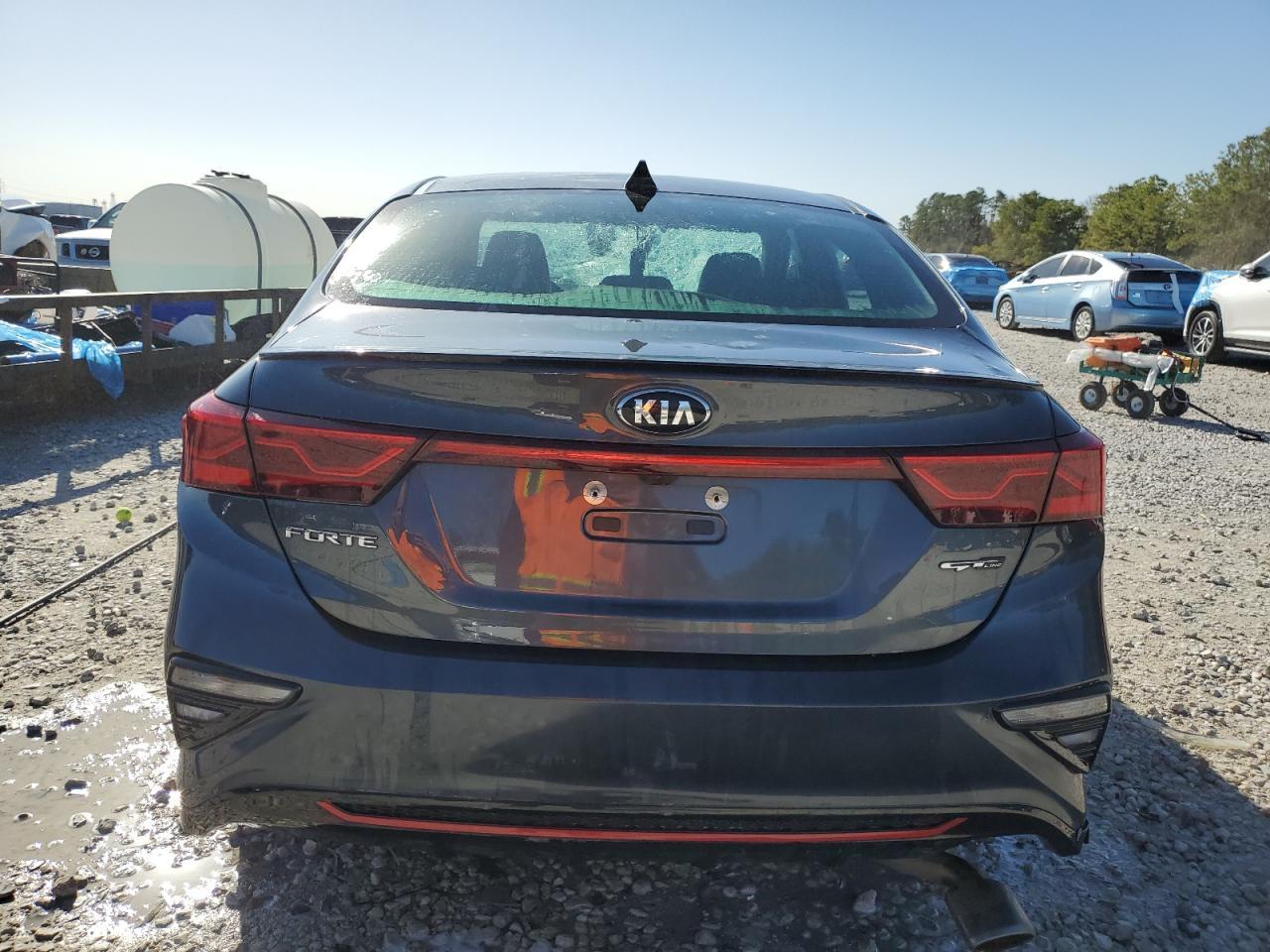 2021 KIA FORTE GT L - Image 6