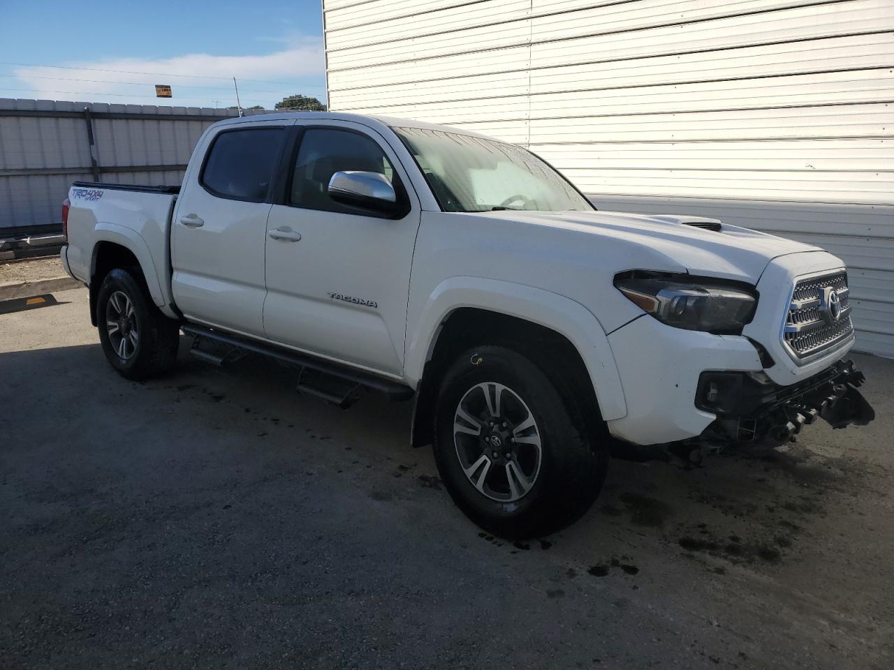 2017 TOYOTA TACOMA DOU - Image 4