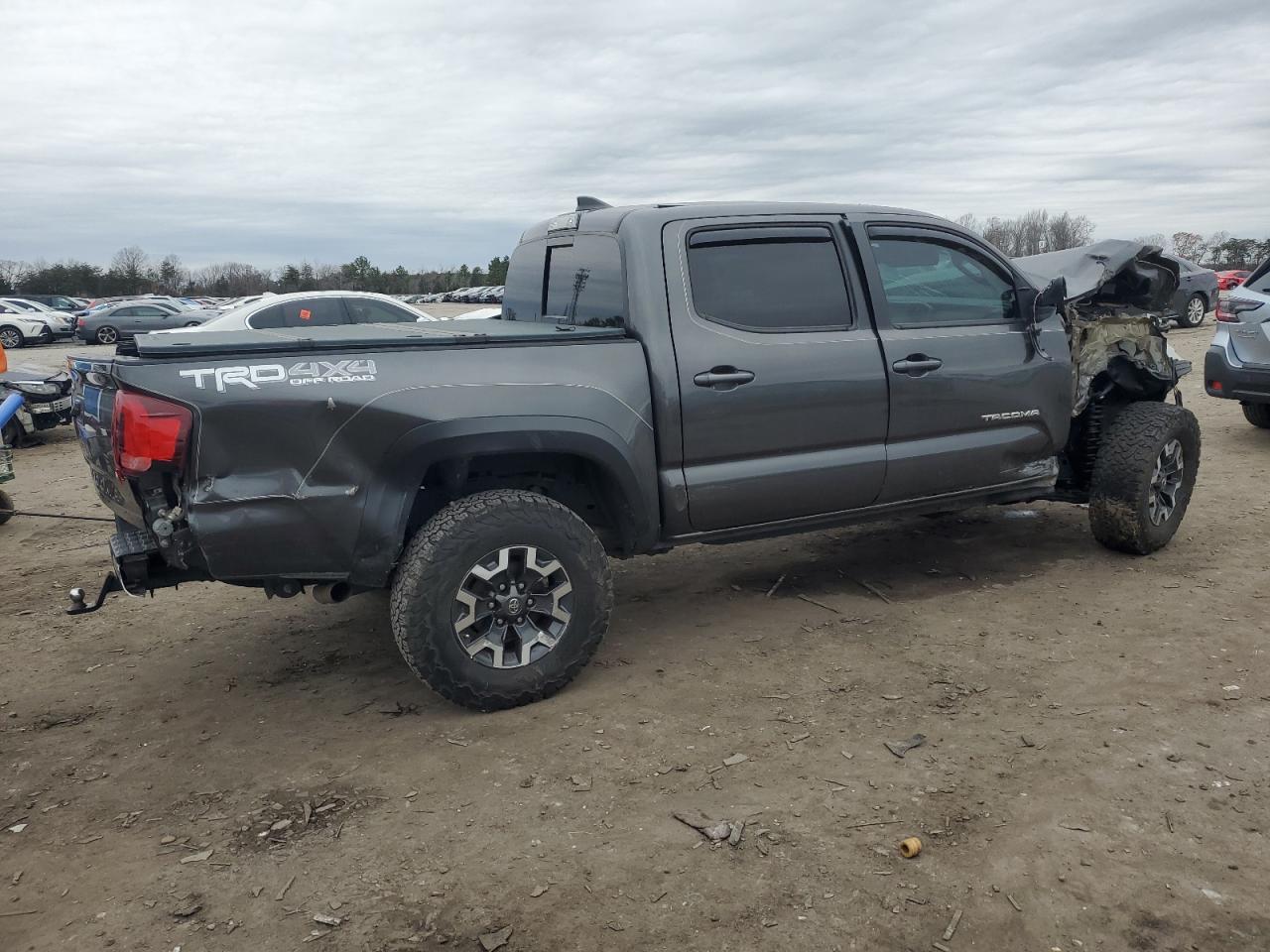 2019 TOYOTA TACOMA DOU - Фото 3