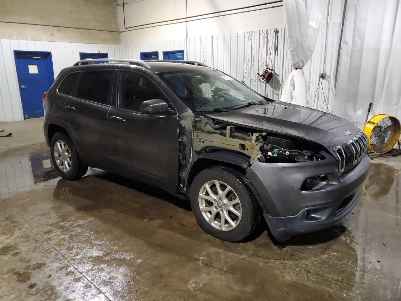2016 JEEP CHEROKEE L - Image 4