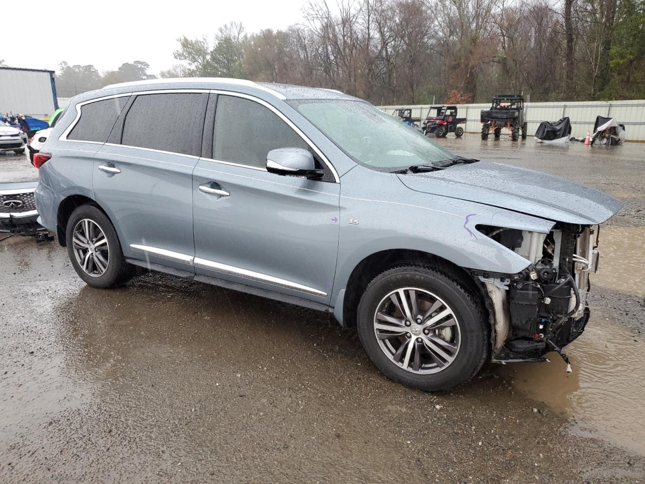2019 INFINITI QX60 LUXE - Image 4