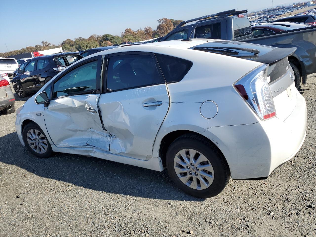 2013 TOYOTA PRIUS PLUG - Image 2