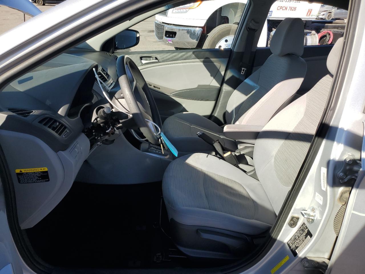 2017 HYUNDAI ACCENT SE - Image 7