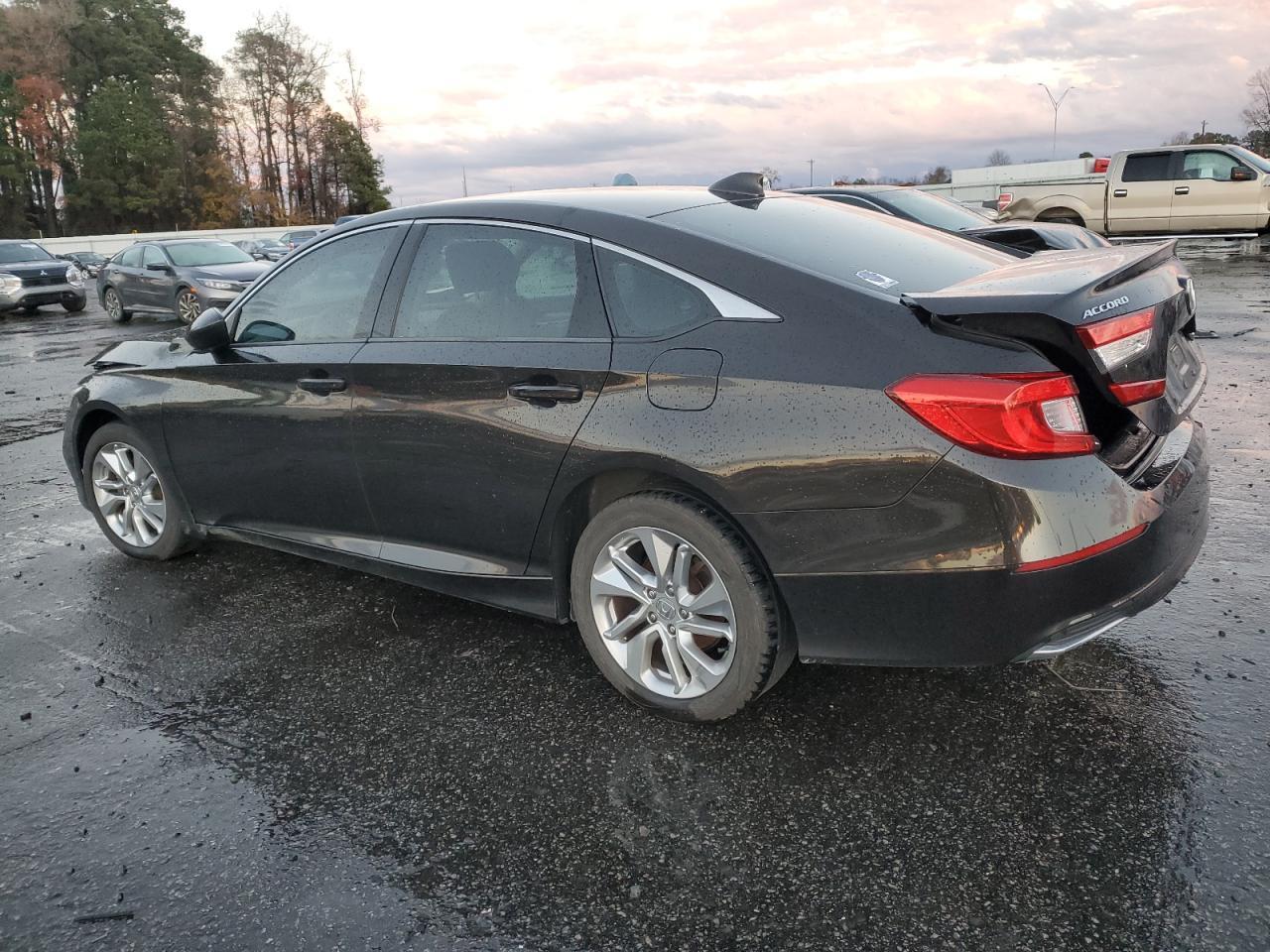 2018 HONDA ACCORD LX - Фото 2