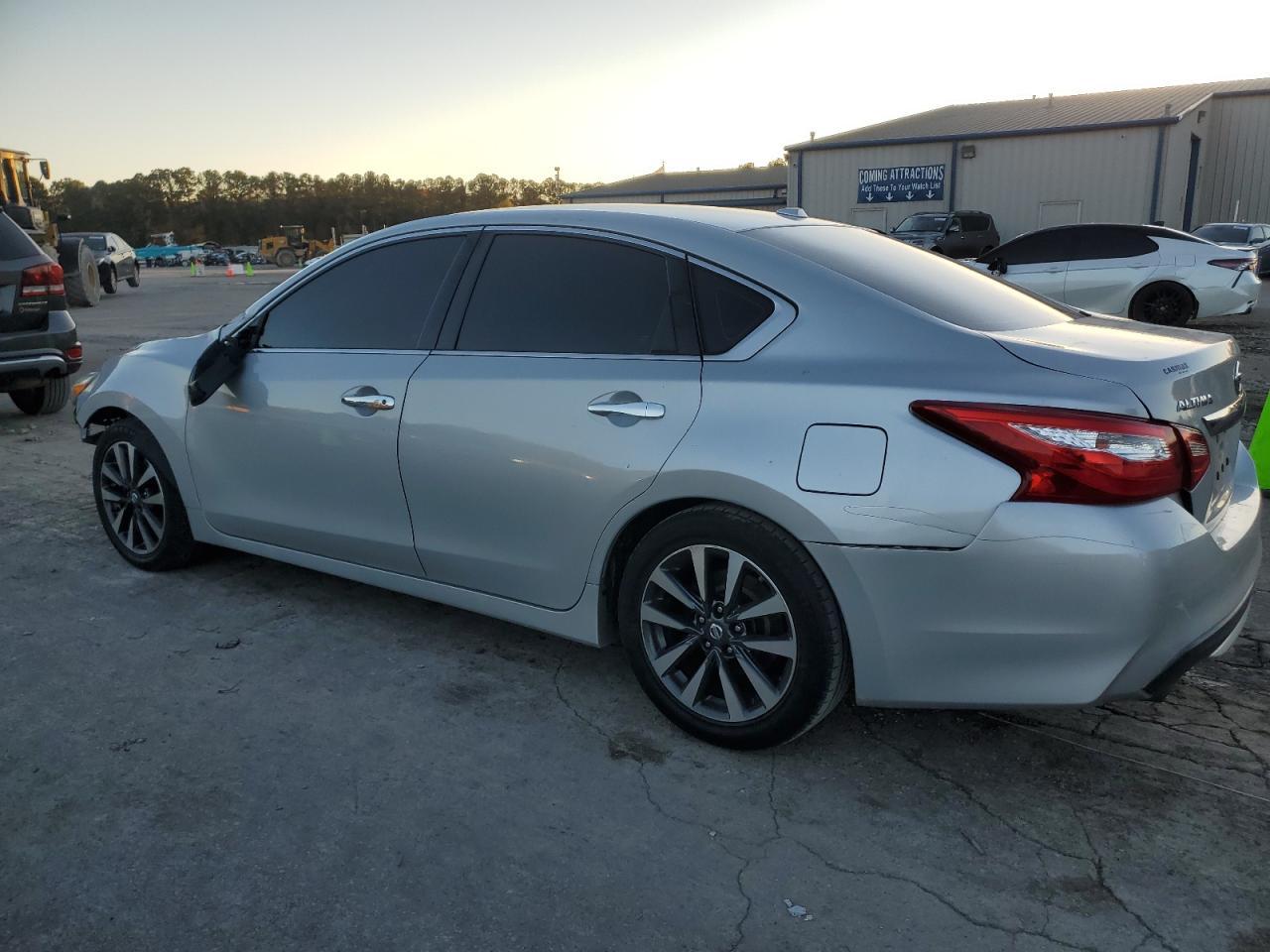 2017 NISSAN ALTIMA 2.5 - Фото 2