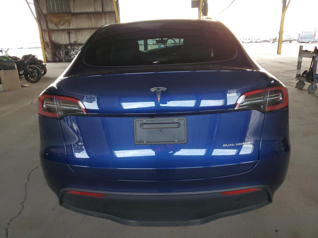 2023 TESLA MODEL Y - Фото 6