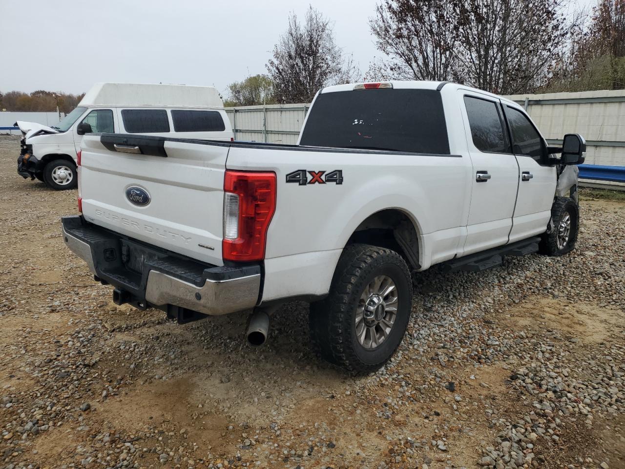 2017 FORD F250 SUPER - Image 4