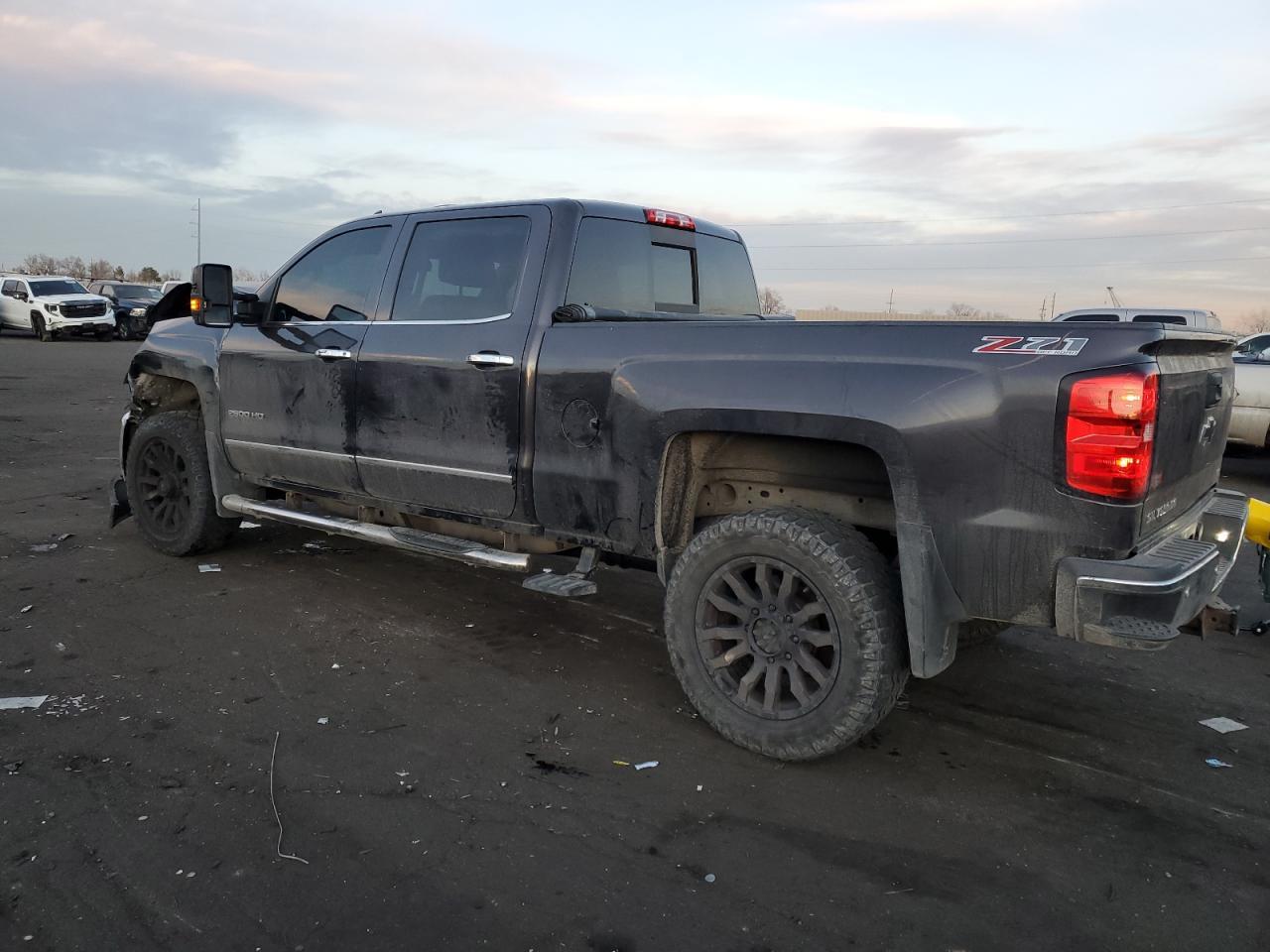2015 CHEVROLET SILVERADO - Image 2