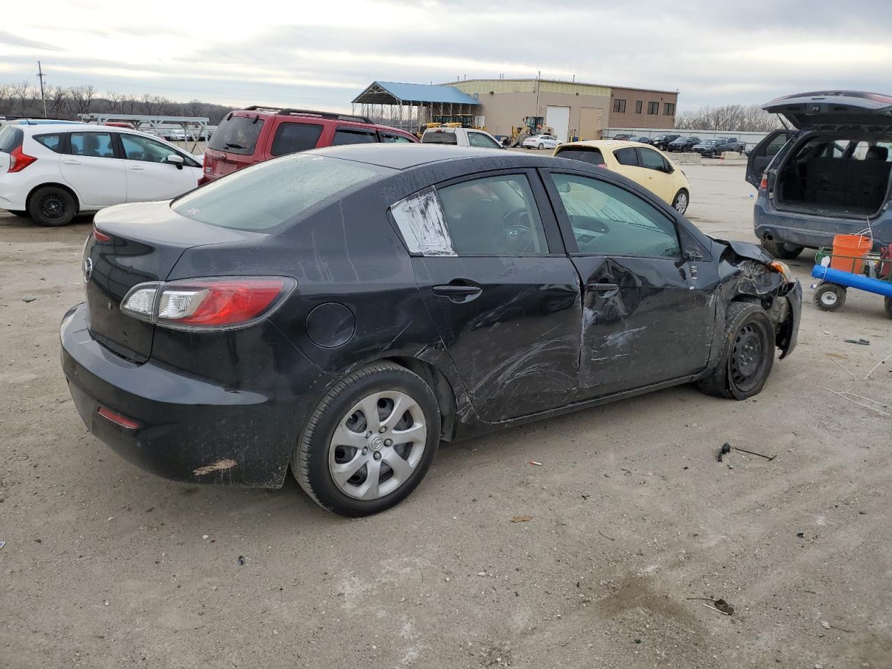 2013 MAZDA 3 I - Фото 3