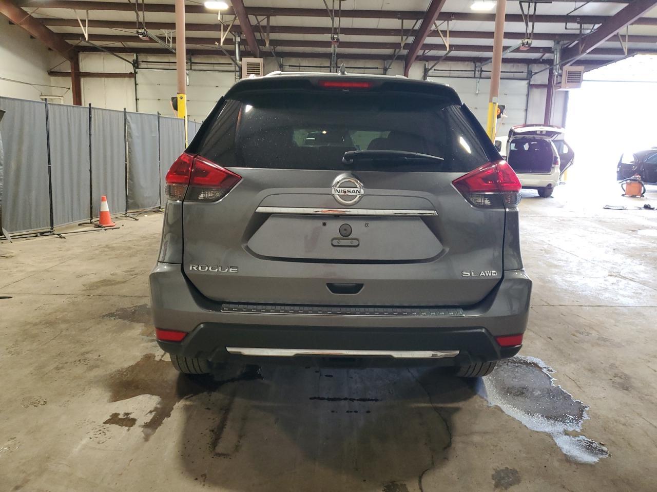 2018 NISSAN ROGUE S - Фото 6