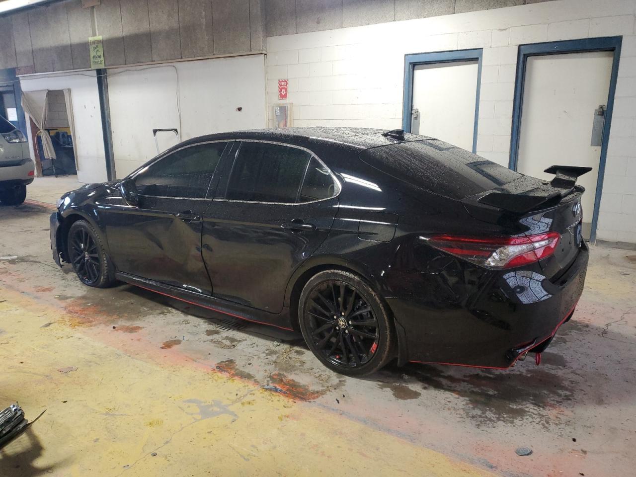 2022 TOYOTA CAMRY XSE - Фото 2