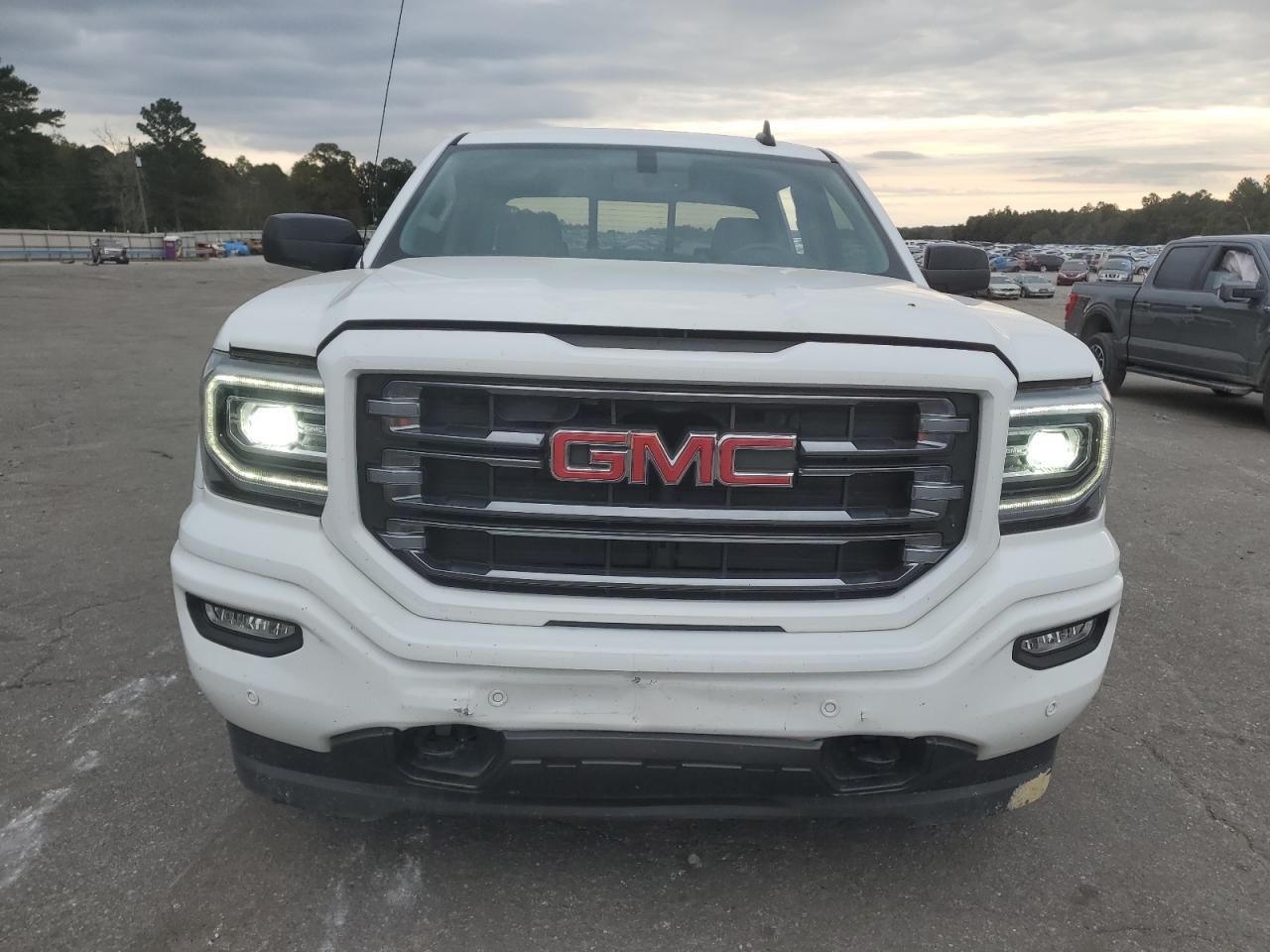2018 GMC SIERRA K15 - Image 5