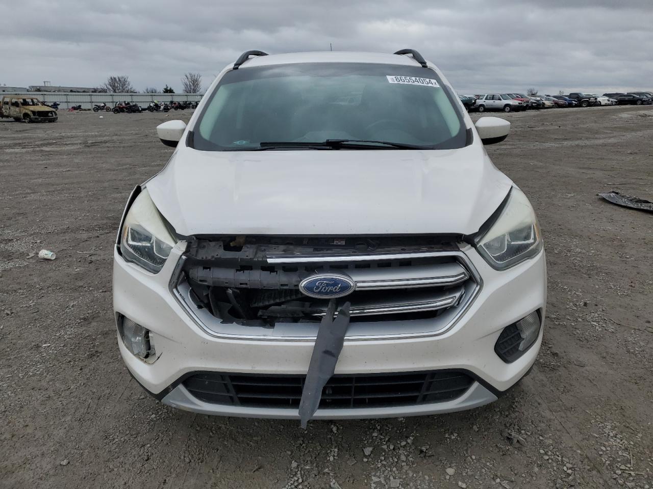 2017 FORD ESCAPE SE - Image 5