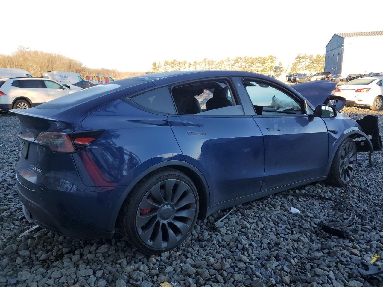 2022 TESLA MODEL Y - Image 3