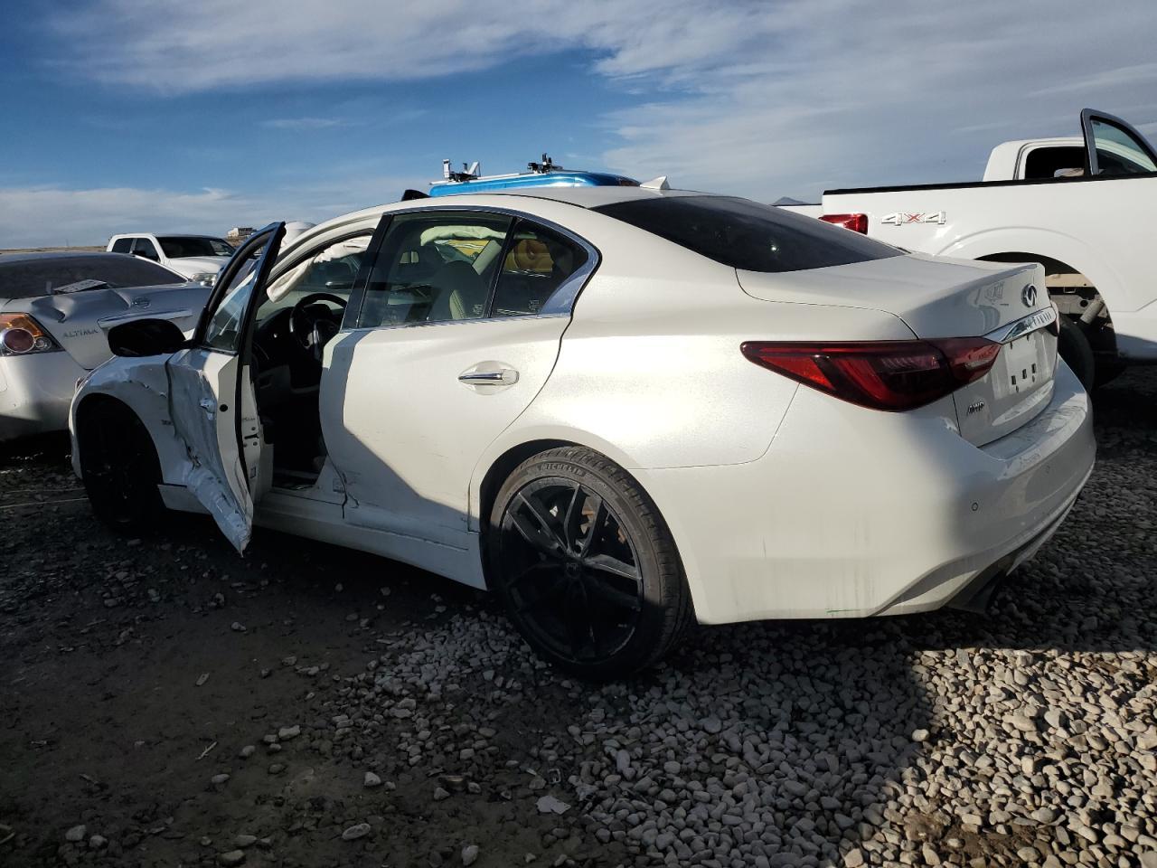2019 INFINITI Q50 LUXE - Фото 2