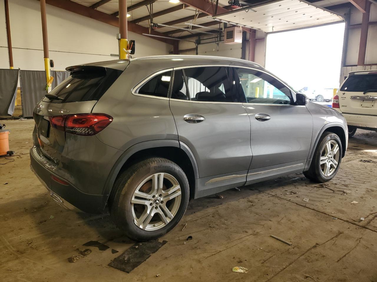 2021 MERCEDES-BENZ GLA 250 4M - Image 3