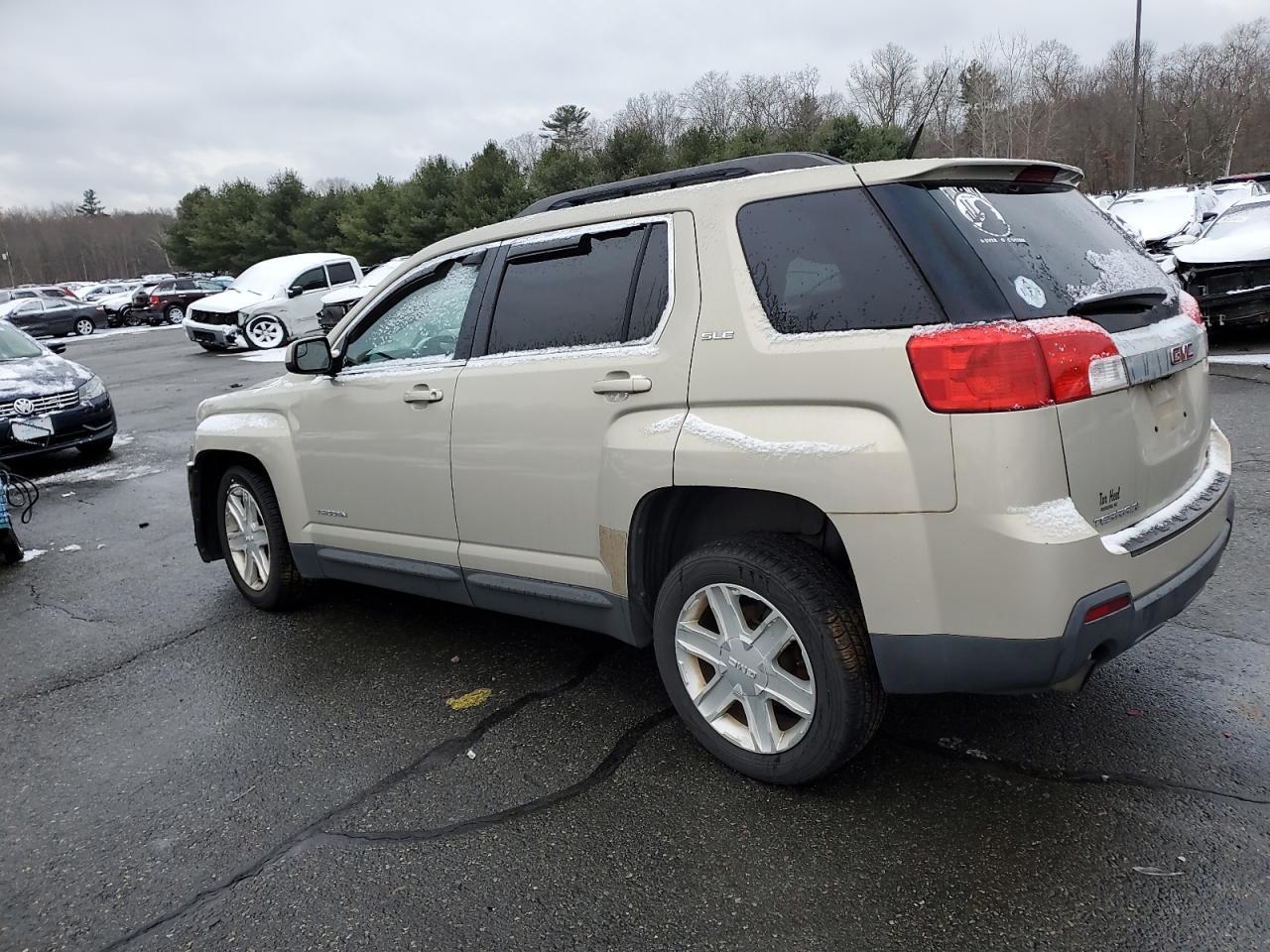 2012 GMC TERRAIN SL - Image 2