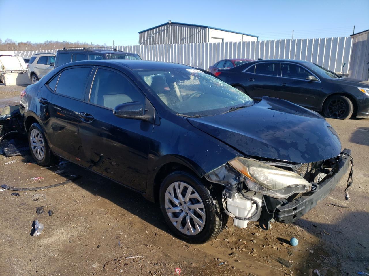 2019 TOYOTA COROLLA L - Фото 4