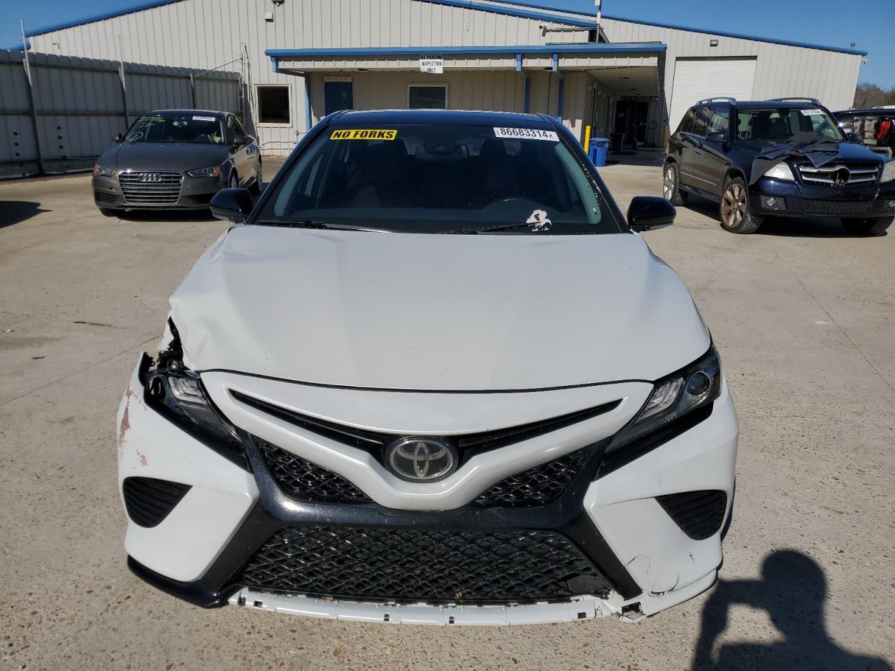 2019 TOYOTA CAMRY XSE - Image 5